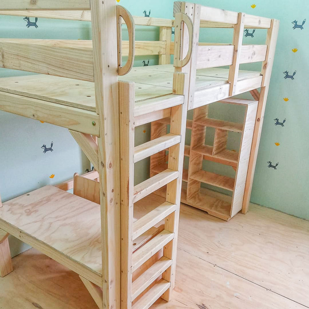 cama de madera con escritorio para niños y niñas